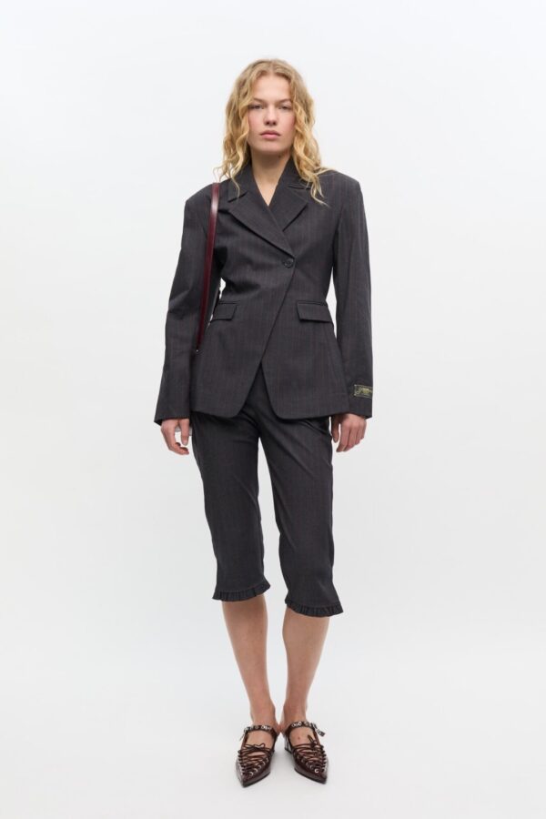 BLACK PINSTRIPE CAPRI TROUSERS, phantom