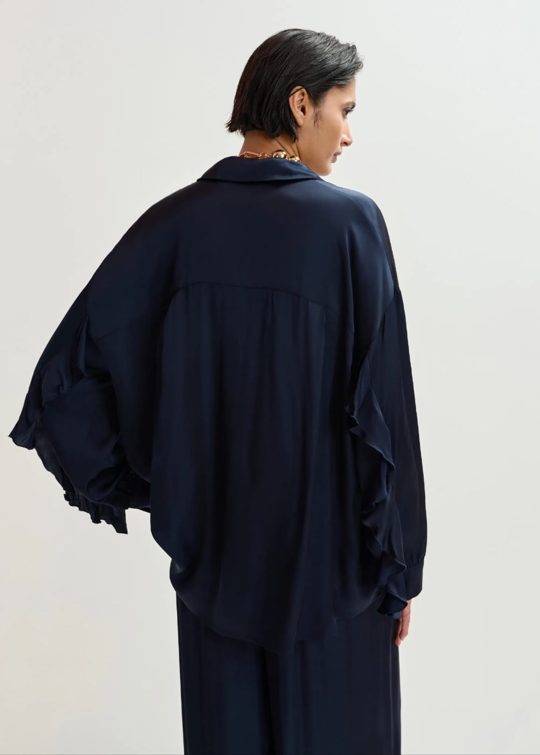 JUDITH RUFFLE-TRIMMED OVERSIZED SHIRT, navy - Image 3